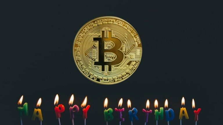 Bitcoin (BTC) celebra su 14º aniversario con una nota mediocre