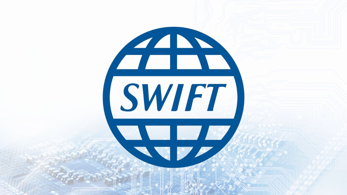 SWIFT y Chainlink Presentan Nuevas Soluciones de Integración de Blockchain para Bancos