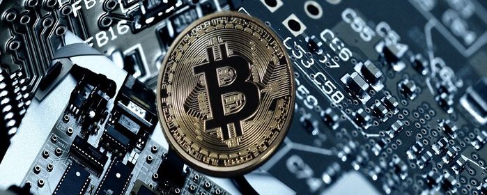 Según una Encuesta, Wall Street Cree que el Bitcoin Puede Caer Hasta 10K